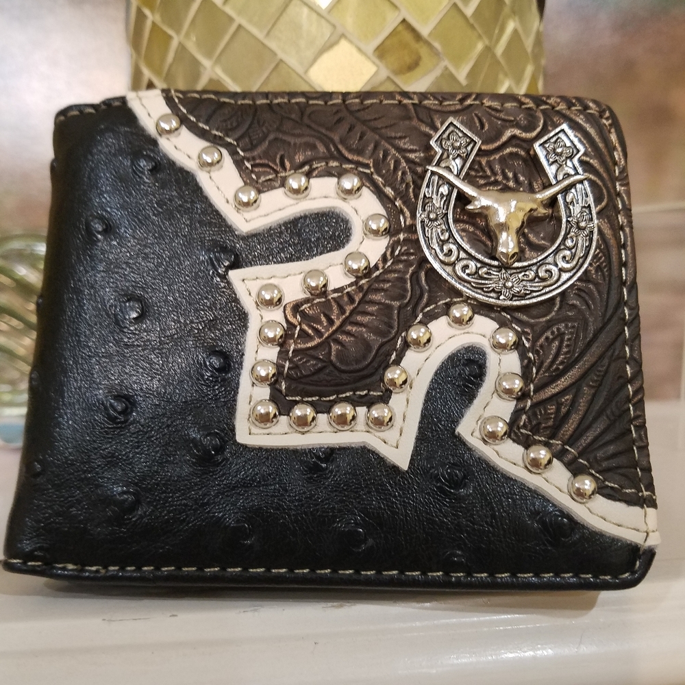 Longhorn horseshoe western wallet short bi-fold Ostrich texture faux lea…